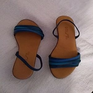 Unisa sandals